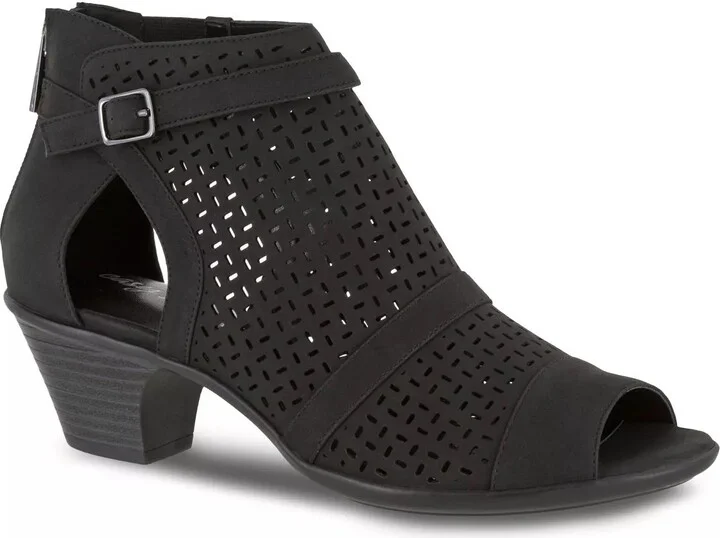 Easy Street Carrigan Bootie