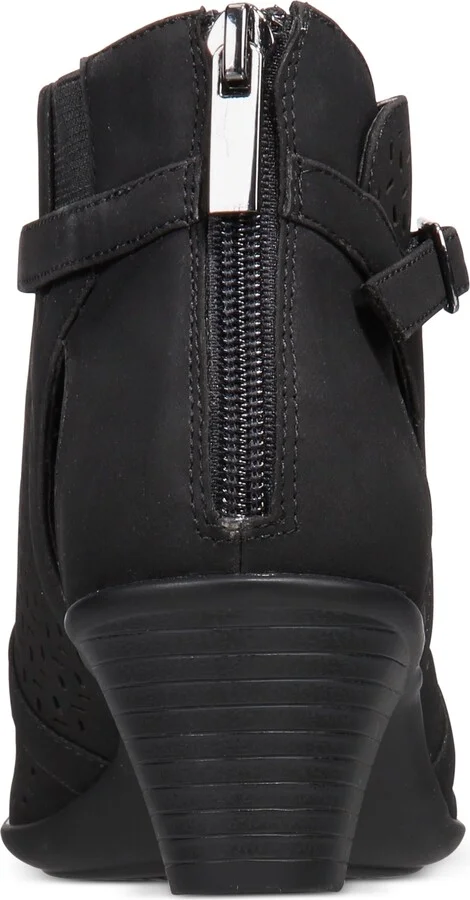 Easy Street Carrigan Sandals - Image 11
