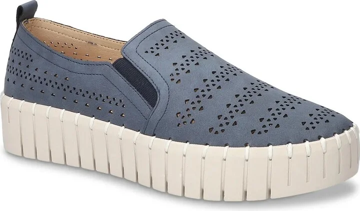 Easy Street Peppy Platform Sneaker