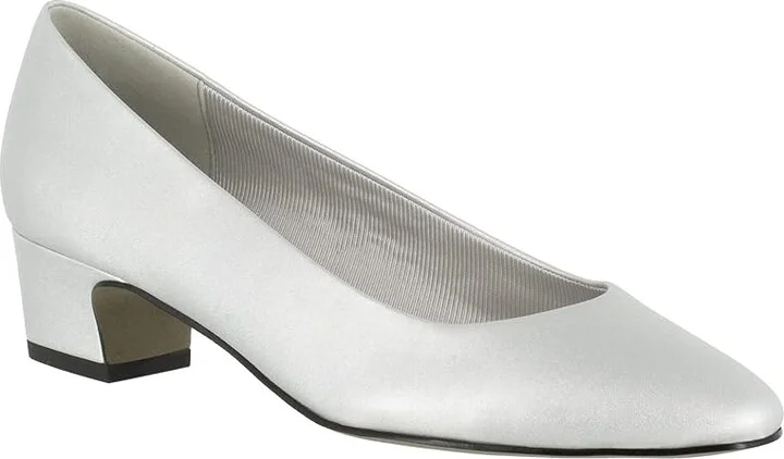 Easy Street Prim Women's Shoes Silver Satin : 9 N (AA), Synthetic