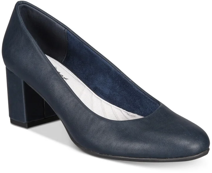 Easy Street Proper Pumps