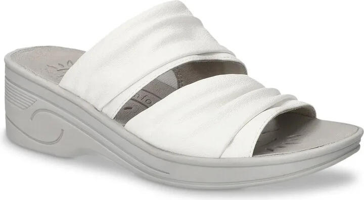 Easy Street Seeker Wedge Sandal