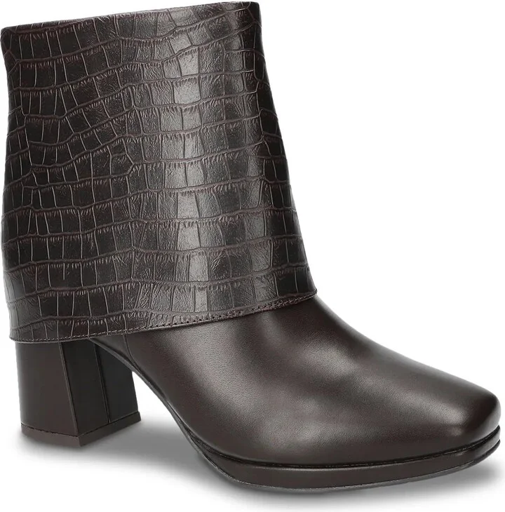 Brown Croc Print