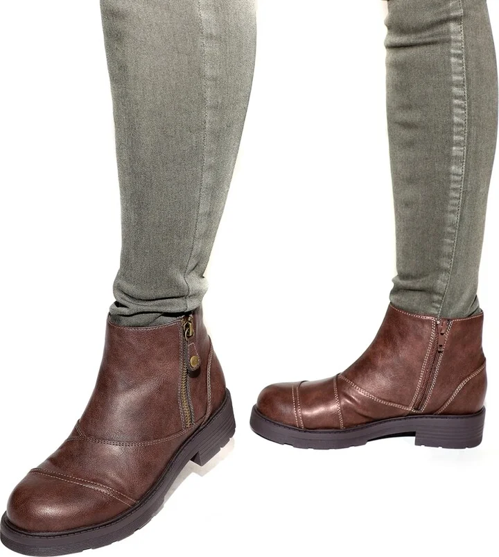 Easy Street Women's Aliah Slip Resistant Ankle Boots - Image 11