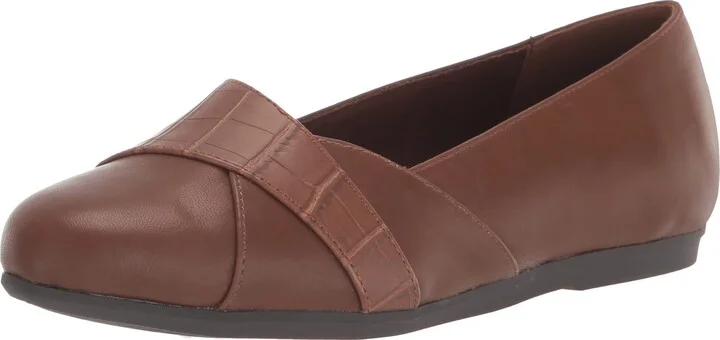 Easy Street Women's Bessie Sneaker