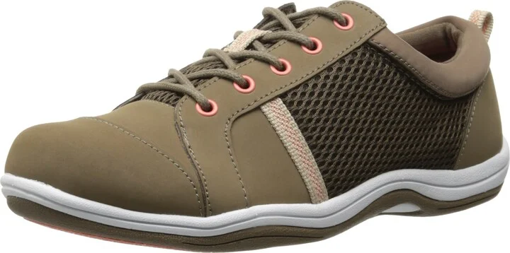 Easy Street Women's Buffy Fashion Sneaker