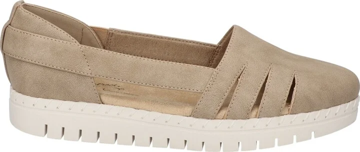 Easy Street Women's Bugsy Comfort Slip-on Flats - Image 3