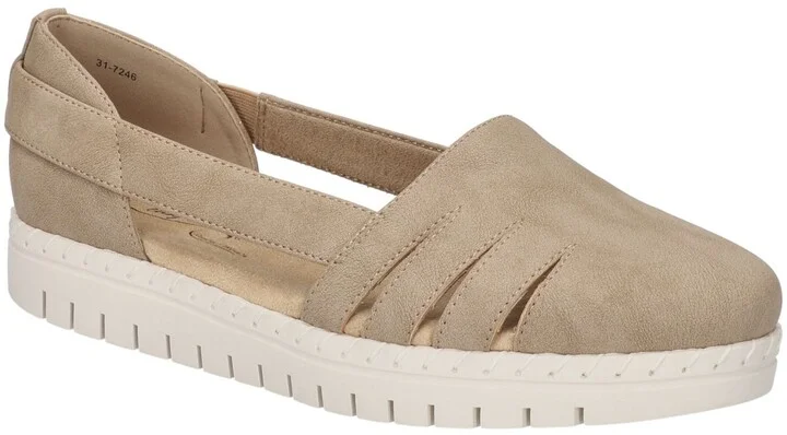 Easy Street Women's Bugsy Comfort Slip-on Flats
