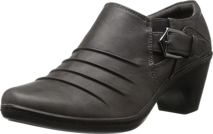 Easy Street Women's Burnz Ankle Bootie
