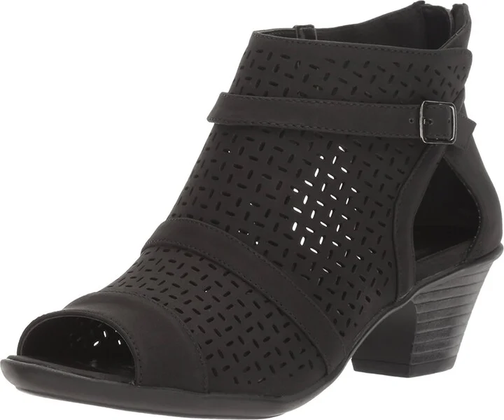 Easy Street Women's Carrigan Ankle Boot
