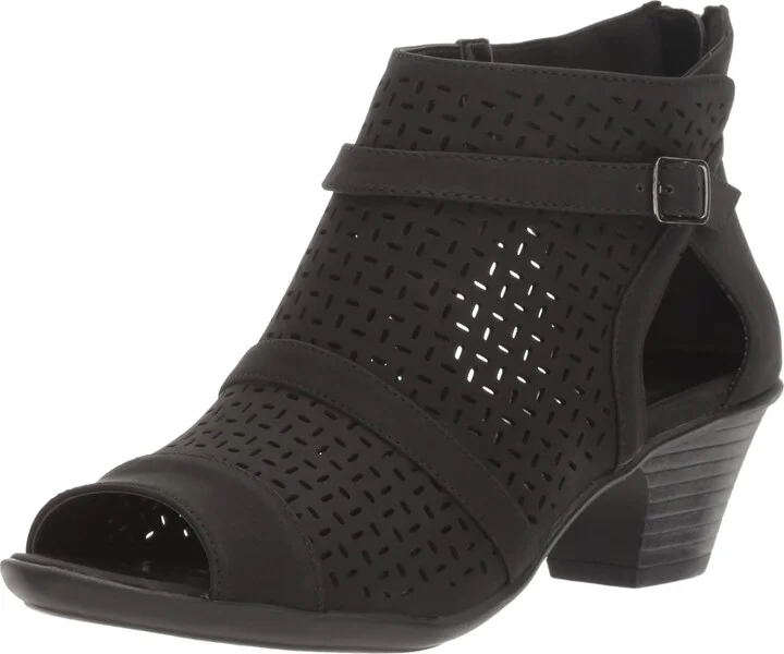 Easy Street Women's Carrigan Ankle Boot
