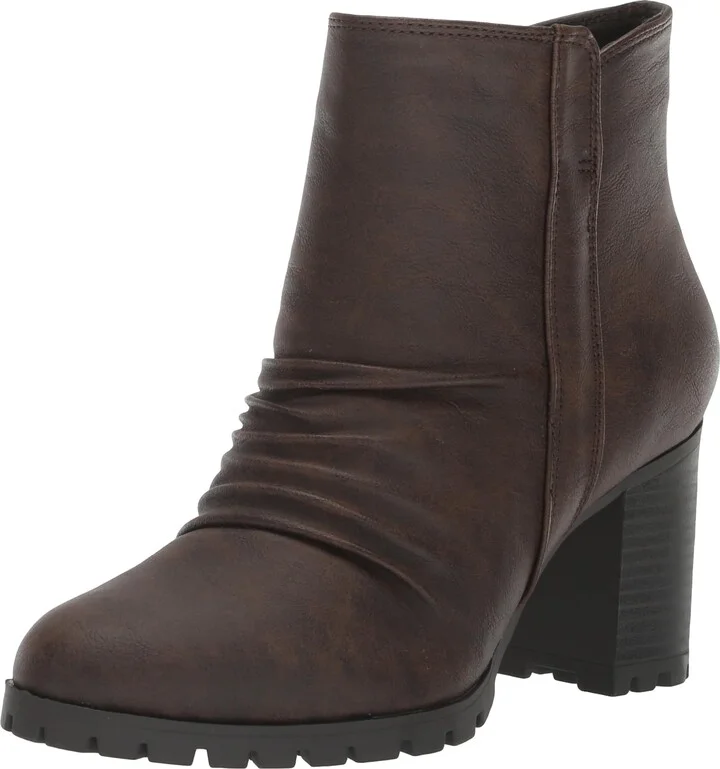 Easy Street Women's Carrow Boots