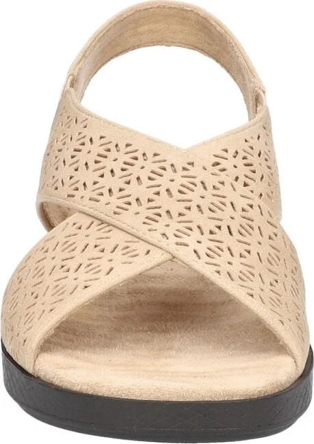Easy Street Women's Claudia Comfort Wave Sandals - Image 7