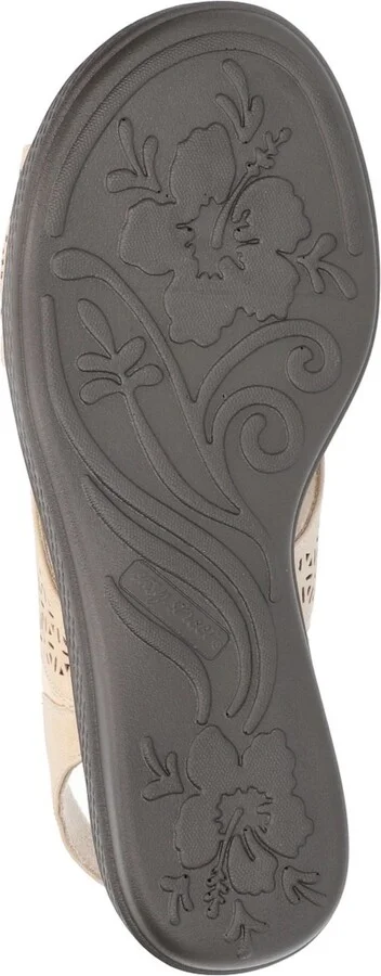Easy Street Women's Claudia Comfort Wave Sandals - Image 11