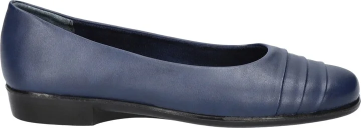 Easy Street Women's Hayes Square Toe Flats - Image 7