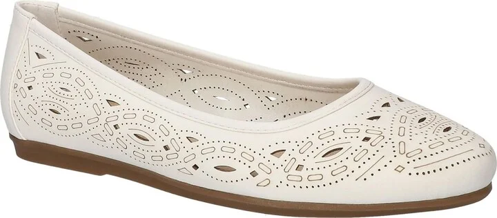 Easy Street Women's Jackie Ballet Flat