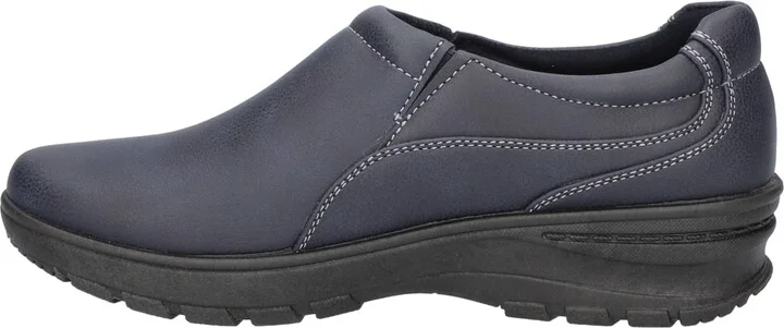 Easy Street Women's Jayn Slip Resistant Flats - Image 6