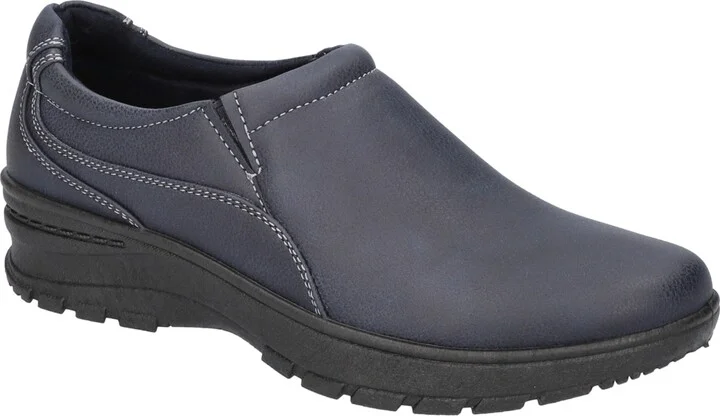 Easy Street Women's Jayn Slip Resistant Flats