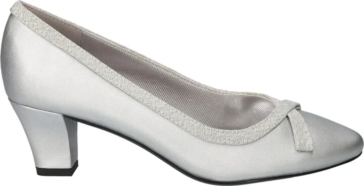Easy Street Women's Kata Round-Toe Slip-On Pumps - Image 6