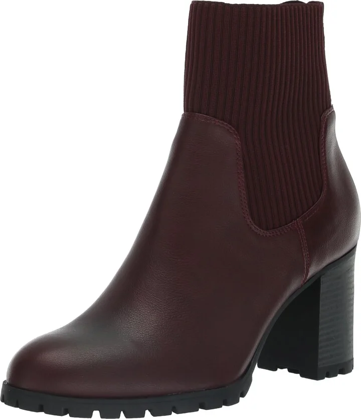 Easy Street Women's Lucia Boots