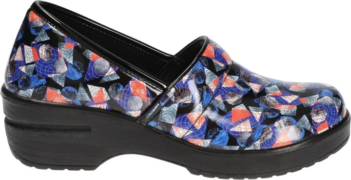 Easy Street Women's Lyndee Slip Resistant Clogs - Image 2