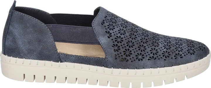 Easy Street Women's Megafresh Comfort Flats - Image 10
