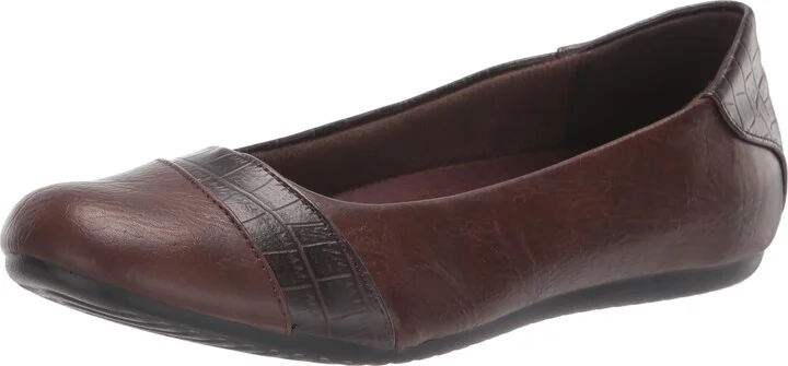 Easy Street Women's Mysa Ballet Flat