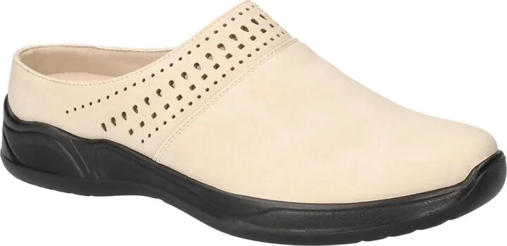 Easy Street Women's Patrice Mules