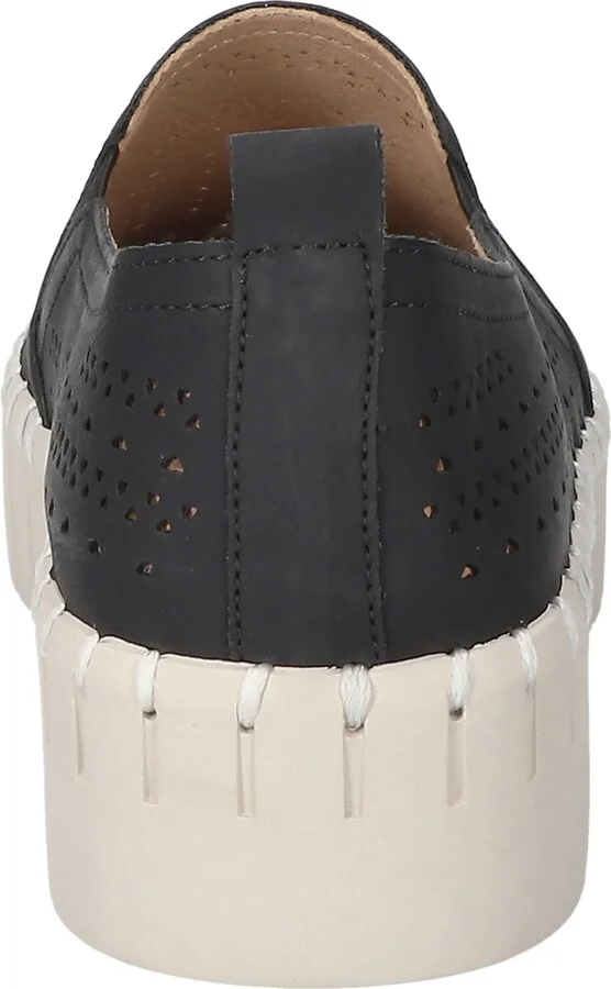 Easy Street Women's Peppy Slip-On Platform Sneakers - Image 8