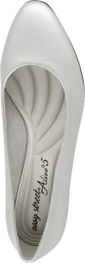Easy Street Women's Prim Kitten Heel Pumps - Image 4