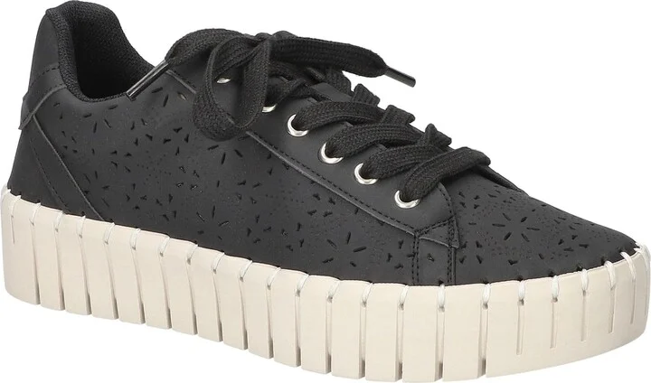 Easy Street Women's Retta Sneaker