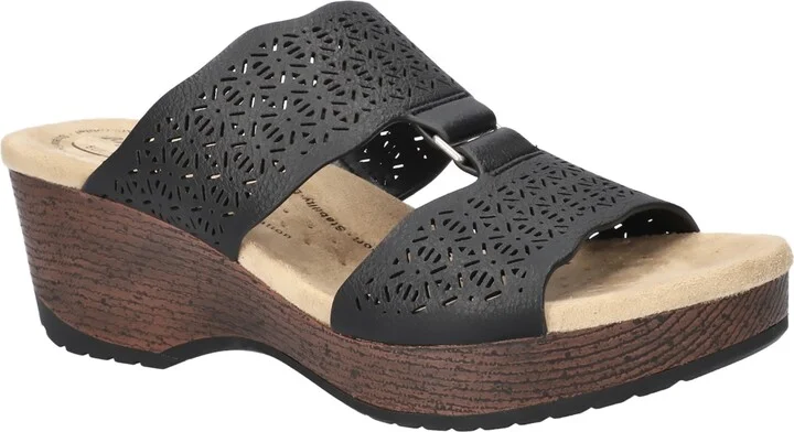Easy Street Women's Rin Slip-Resistant Sandals