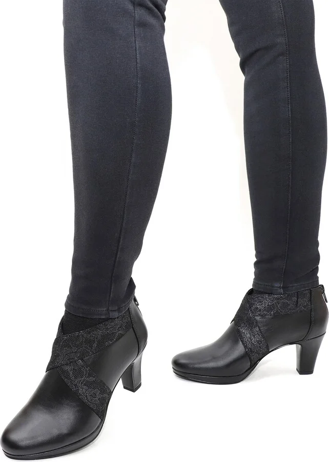 Easy Street Women's Spice Platform Dress Shooties - Black/lamy - Image 11