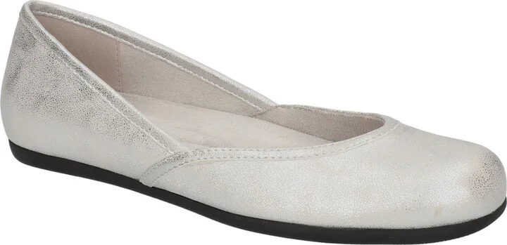 Easy Street Women's Tamar Ballet Flats