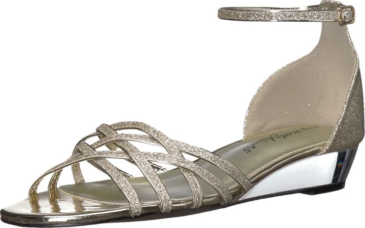 Easy Street Women's Tarrah Wedge Sandal