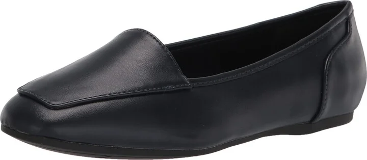 Easy Street Women's Thrill Sneaker