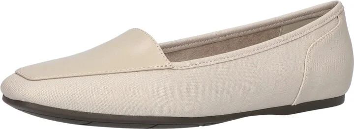 Easy Street Women's Thrill Square Toe Comfort Flats