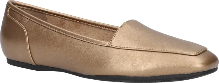 Easy Street Women's Thrill Square Toe Flats