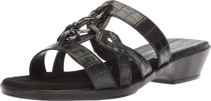 Black Crocodile
