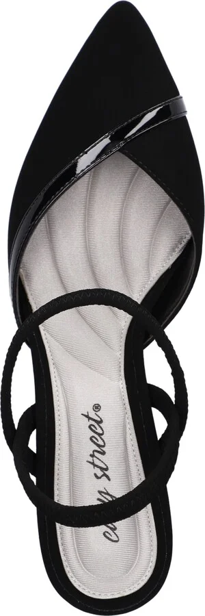 Easy Street Women's Unna Pumps - Image 4