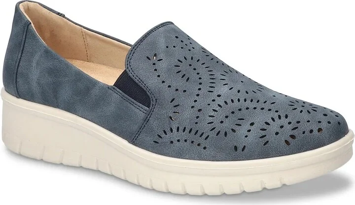 Easy Street Ying Wedge SlipOn