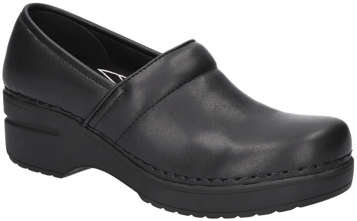 Easy Works by Easy Street Women's Lead Slip Resistant Clogs