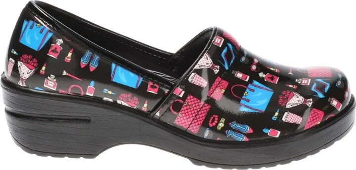 Easy Works by Easy Street Women's Lyndee Slip Resistant Clogs - Image 6