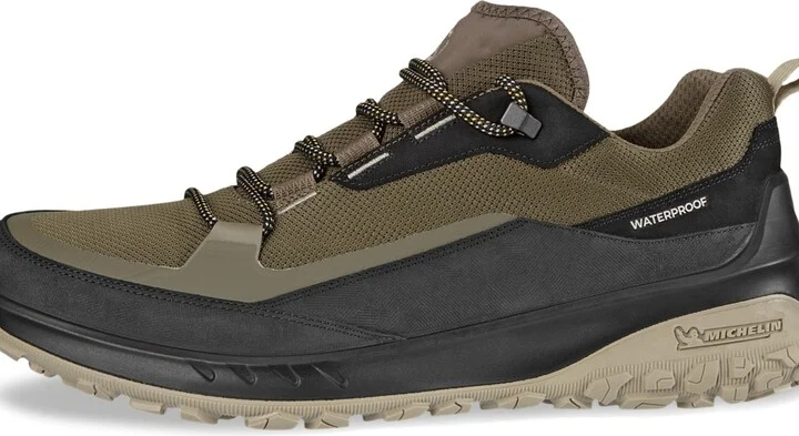 Ecco Men's Ultra Terrain Waterproof Sneakers - Black, Tarmac - Image 3