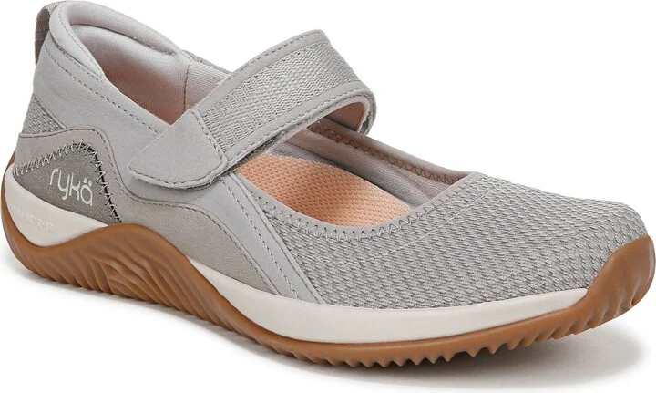 Paloma Grey