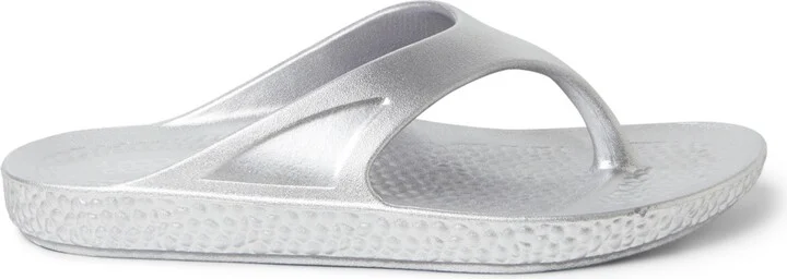 EcoCozy by Dearfoams Women's Sustainable Comfort Thong Sandal - Image 9