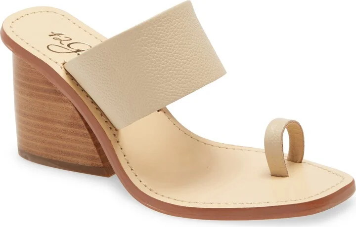 Eedie Slide Sandal