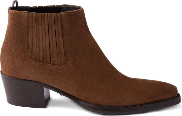 Elastic-Gusset Pointed-Toe Boots