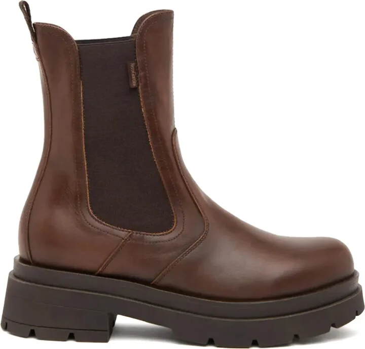 Elastic-Panel Platform Boots