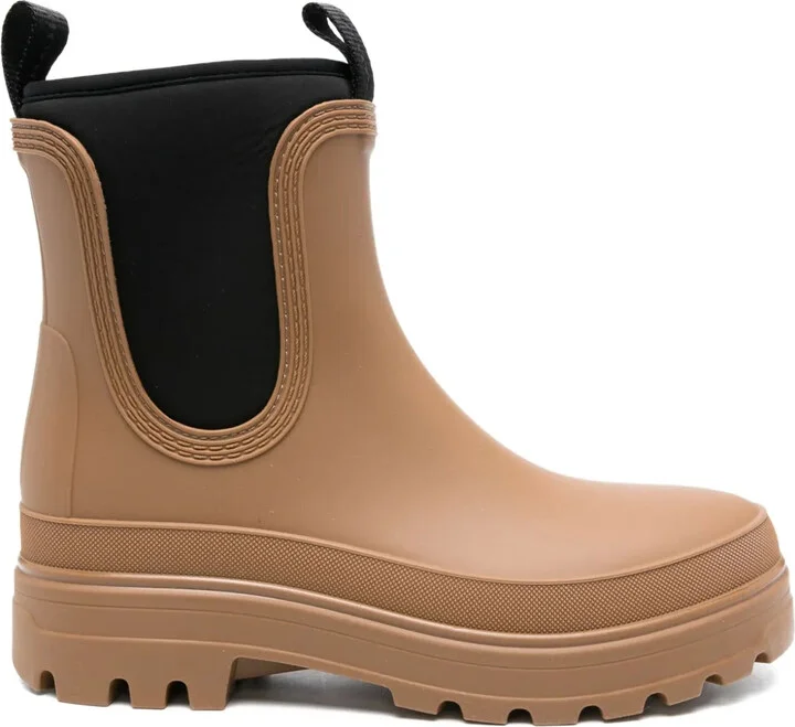 Elastic-Panel Pull-On Boots